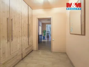 Prodej rodinného domu, Mokrovraty, 375 m2