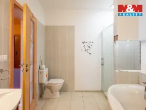 Prodej rodinného domu, Mokrovraty, 375 m2