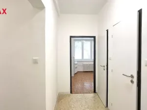 Pronájem bytu 2+1, Ostrava - Poruba, Nálepkovo náměstí, 55 m2