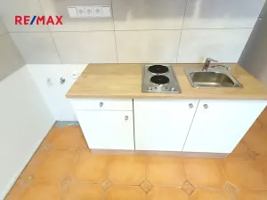 Pronájem bytu 1+kk, Lubná, 19 m2