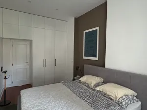 Pronájem bytu 2+kk, Praha - Karlín, Urxova, 49 m2