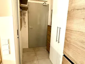 Pronájem bytu 1+kk, Praha - Libeň, Konšelská, 34 m2