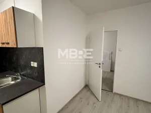 Pronájem bytu 2+kk, Žatec, Dr. Václava Kůrky, 39 m2