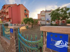 Prodej vícegeneračního domu, Vodice, Chorvatsko, 1230 m2