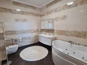 Prodej bytu 4+kk, Pula, Chorvatsko, 305 m2