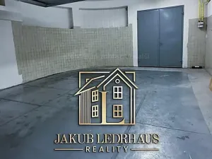 Pronájem skladu, Praha, Libušská, 1900 m2