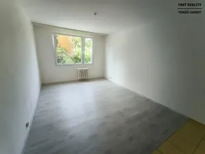 Pronájem bytu 1+kk, Děčín, Želenická, 25 m2