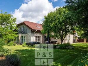 Prodej rodinného domu, Průhonice, Pod Valem II., 243 m2