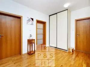 Pronájem bytu 2+kk, Praha - Břevnov, Závěrka, 56 m2