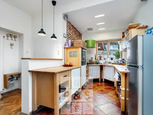 Prodej bytu 3+1, Praha - Smíchov, Nad Laurovou, 98 m2