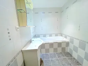Pronájem bytu 3+kk, Čelákovice, Na Stráni, 68 m2
