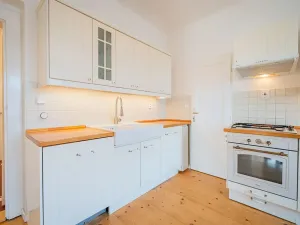 Pronájem vily, Praha - Modřany, Nečova, 200 m2