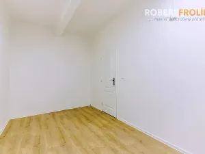 Pronájem bytu 2+kk, Praha - Bubeneč, Eliášova, 55 m2