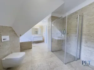 Pronájem vily, Babice, Starobabická, 728 m2