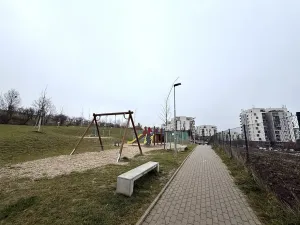 Pronájem bytu 1+kk, Praha - Hrdlořezy, V třešňovce, 40 m2