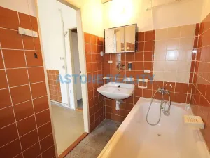 Prodej bytu 3+1, Praha - Karlín, Peckova, 96 m2