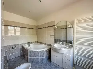 Prodej bytu 2+1, Liberec, Husova, 75 m2