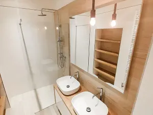 Pronájem bytu 2+kk, Praha - Libeň, Novákových, 75 m2