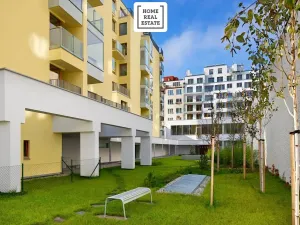 Pronájem bytu 1+kk, Praha - Holešovice, Komunardů, 44 m2