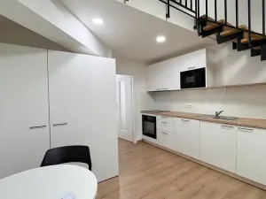Pronájem bytu 1+kk, Brno, Poštovská, 46 m2