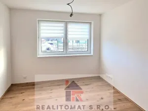 Pronájem rodinného domu, Chrášťany, 108 m2