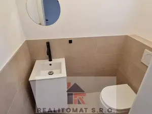 Pronájem rodinného domu, Chrášťany, 108 m2