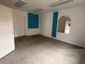 Prodej obchodního prostoru, Rumburk, Třída 9. května, 300 m2