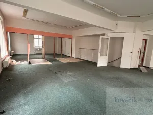 Prodej obchodního prostoru, Rumburk, Třída 9. května, 300 m2