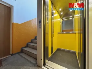 Pronájem bytu 1+kk, Karlovy Vary - Drahovice, Východní, 20 m2