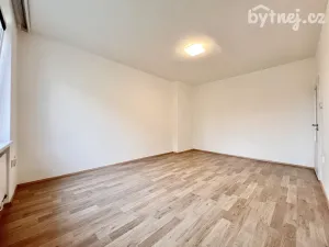 Pronájem bytu 2+1, Kuřim, Jungmannova, 57 m2