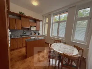 Pronájem bytu 3+1, Praha - Holešovice, U vody, 106 m2