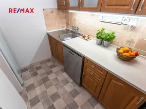 Pronájem bytu 3+kk, Praha - Bohnice, Radomská, 54 m2
