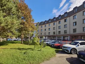 Pronájem bytu 1+kk, Praha - Suchdol, Suchdolské náměstí, 24 m2