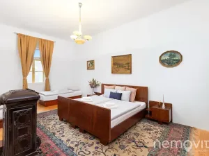 Prodej rodinného domu, Zbraslavice, 588 m2