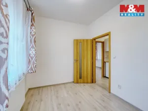Pronájem bytu 2+kk, Plzeň - Jižní Předměstí, Husova, 45 m2