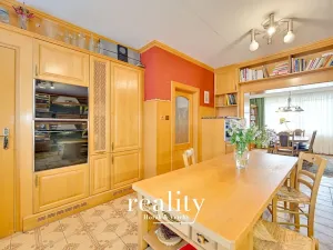 Prodej rodinného domu, Hodonice, 480 m2