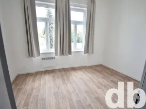 Pronájem bytu 2+kk, Karlovy Vary, Táborská, 52 m2