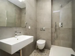 Pronájem kanceláře, Praha - Smíchov, Štefánikova, 70 m2