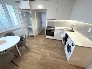 Pronájem bytu 1+1, Písek, nábřeží 1. máje, 36 m2