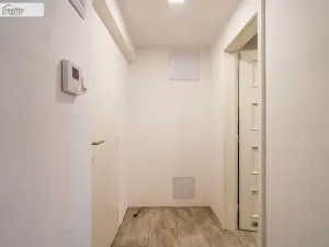 Pronájem bytu 2+1, Praha - Malá Strana, Újezd, 56 m2