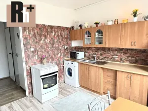 Prodej bytu 1+1, Orlová, Masarykova třída, 40 m2