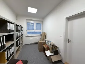 Pronájem kanceláře, Brno - Židenice, Kosmákova, 20 m2