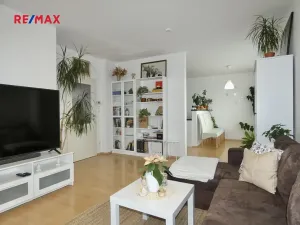 Pronájem bytu 2+kk, Liberec, Rubínová, 74 m2