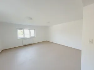 Pronájem bytu 1+kk, Staré Město, U Sklépka, 40 m2