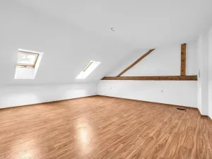 Prodej rodinného domu, Štíty, nám. Míru, 170 m2