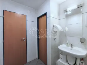 Pronájem kanceláře, Praha - Nusle, Hvězdova, 240 m2