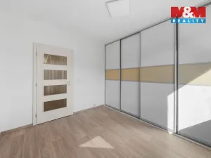 Prodej bytu 3+1, Děčín - Děčín IX-Bynov, Sokolská, 67 m2