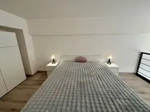 Pronájem bytu 2+kk, Praha, Kubánské náměstí, 54 m2