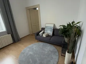 Pronájem kanceláře, Pardubice - Zelené Předměstí, třída Míru, 16 m2