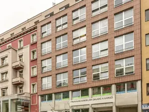 Pronájem garážového stání, Praha - Vinohrady, Londýnská, 14 m2